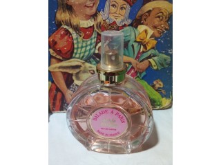 Perfume mujer frances Balade a Paris Jeanne arthes Probador de 100 ml contiene 80 ml original