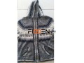 campera-lana-con-capucha-small-2