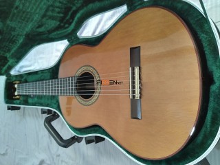 Vendo guitarra española Admira A25 + estuche SKB 1SKB-000 Grand Concert $4.000.000!!!