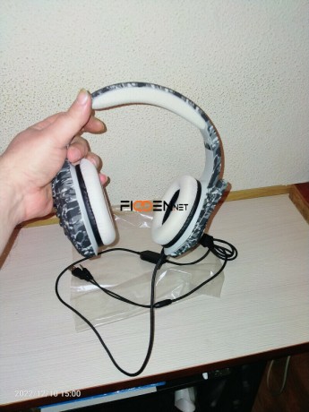 auriculares-gaming-con-leds-25-eur-big-7