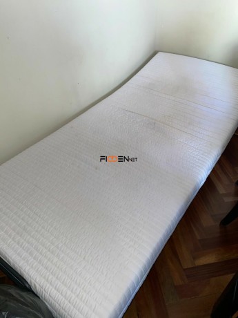 cama-plegable-y-colchon-de-espuma-big-2