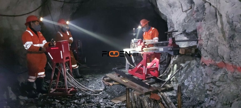 perforadora-hidraulica-fl-100-mineria-equipo-para-recuperacion-de-minerales-big-1