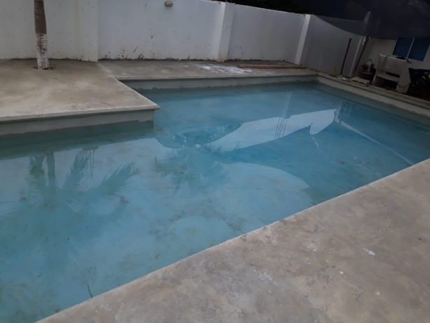 elaboramos-piscinas-totalmente-en-concreto-big-2